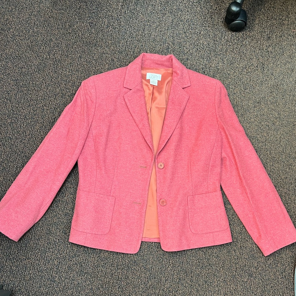 Cute Red Wool Blend Ann Taylor Loft Blazer in 4P
